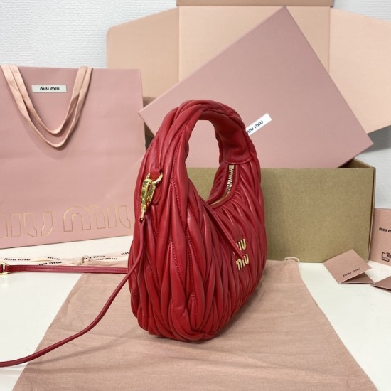 AAA Fake Miu Miu Red Wander Hobo | miumiureplica.com Replica Miu Miu Red Wander hobo bag - perfect clone with triangle logo