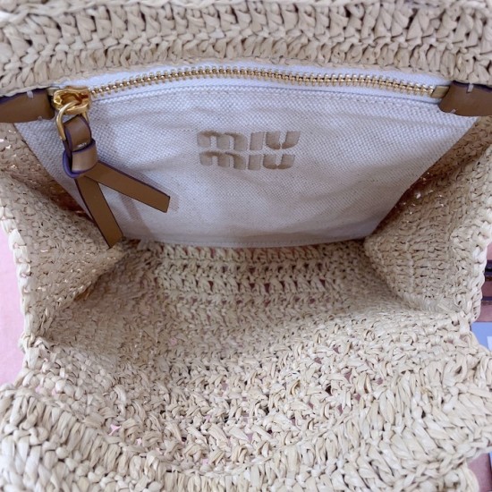 Replica Miu Miu Raffia effect woven tote bag - 1:1 Quality | miumiureplica.com Replica Miu Miu Raffia effect woven tote bag - 1:1 AAA Quality