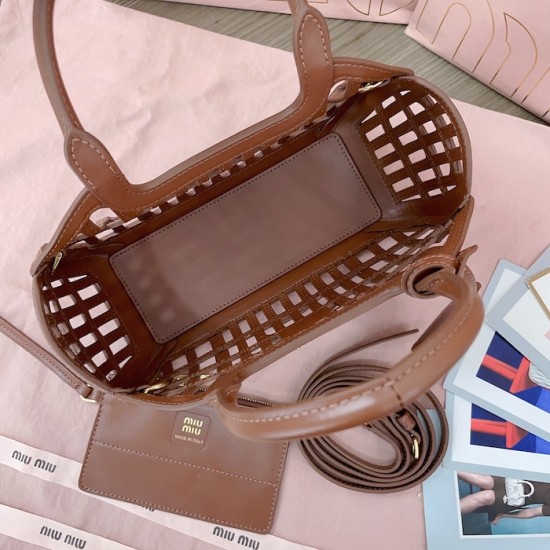 Replica Miu Miu Cognac Leather Basket Bag - 1:1 Quality | miumiureplica.com Replica Miu Miu Cognac Leather Basket Bag Front View