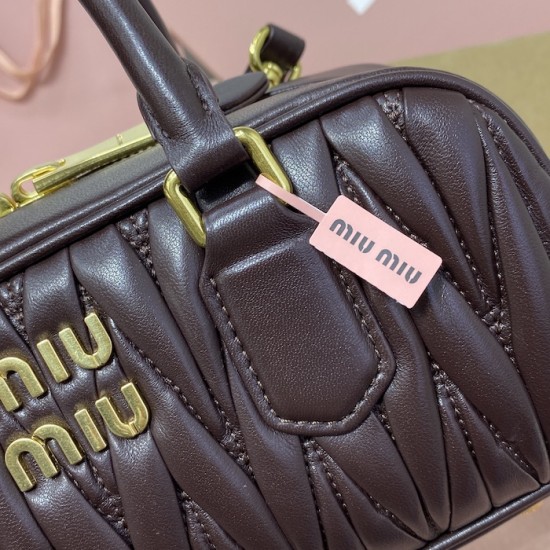 Replica Miu Miu Briarwood Arcadie Bag - 1:1 Quality | miumiureplica.com Replica Miu Miu Briarwood Arcadie Bag Front View