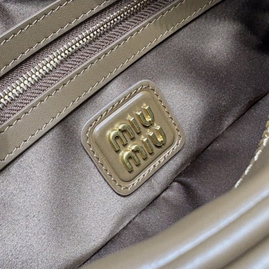 Replica Miu Miu Tundra Arcadie Bag - 1:1 Quality | miumiureplica.com Replica Miu Miu Tundra Arcadie Bag Front View