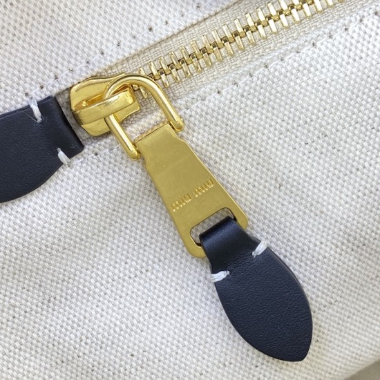 Replica Miu Miu IVY Leather Bag in Black