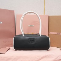 Miu Miu Black / White Beau leather bag